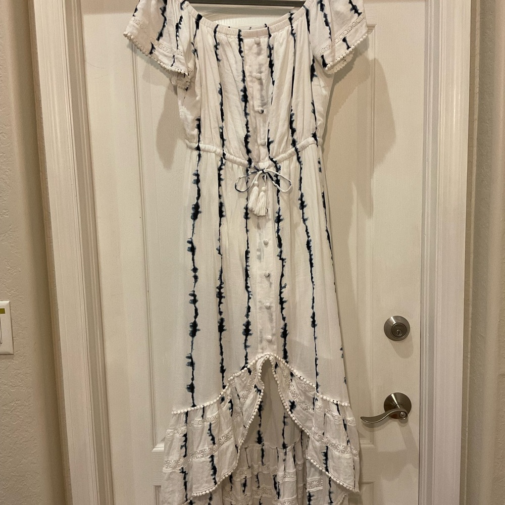 Elegant White and Blue Tie-Dye Dress